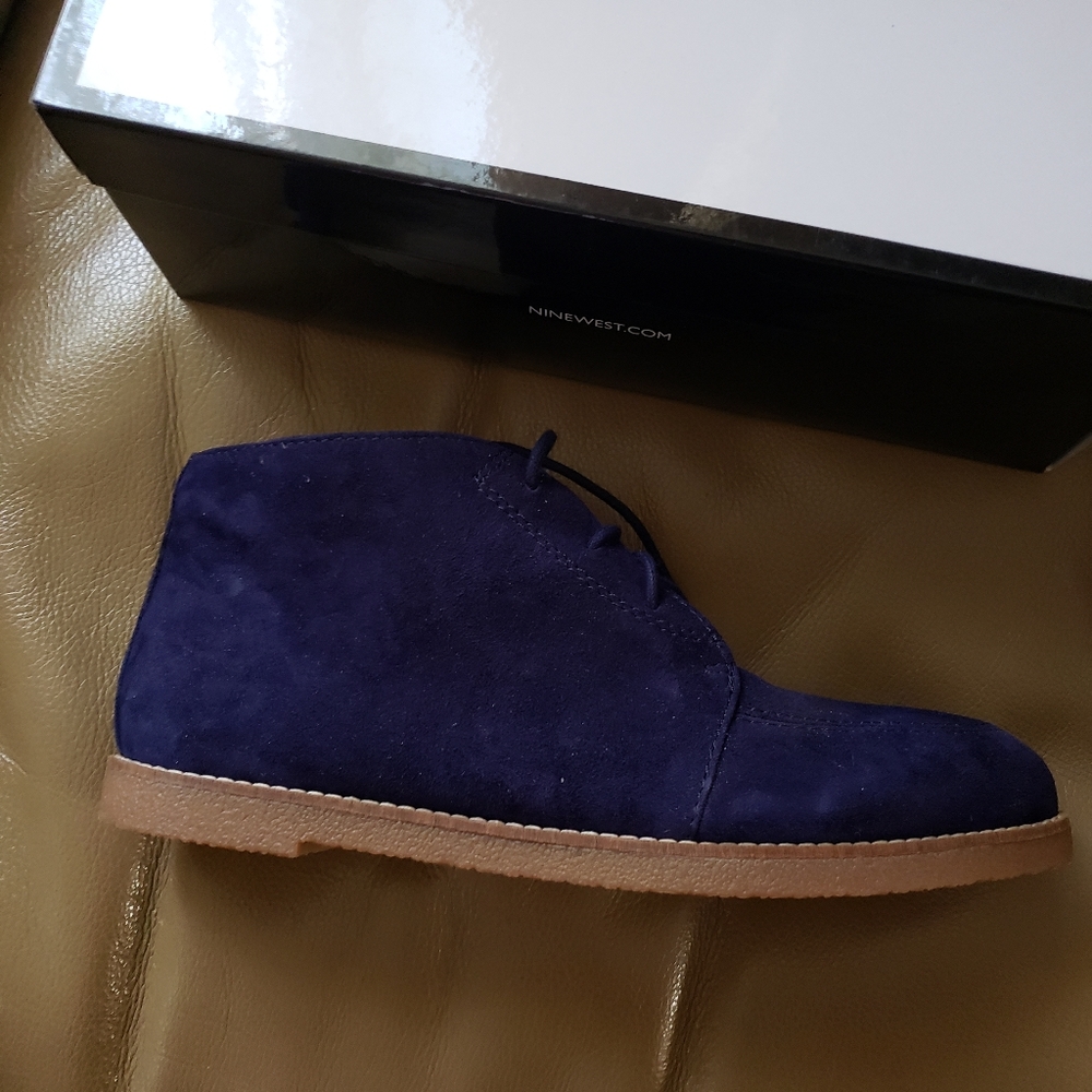 Ladies nine west booties - Picture 2 of 6